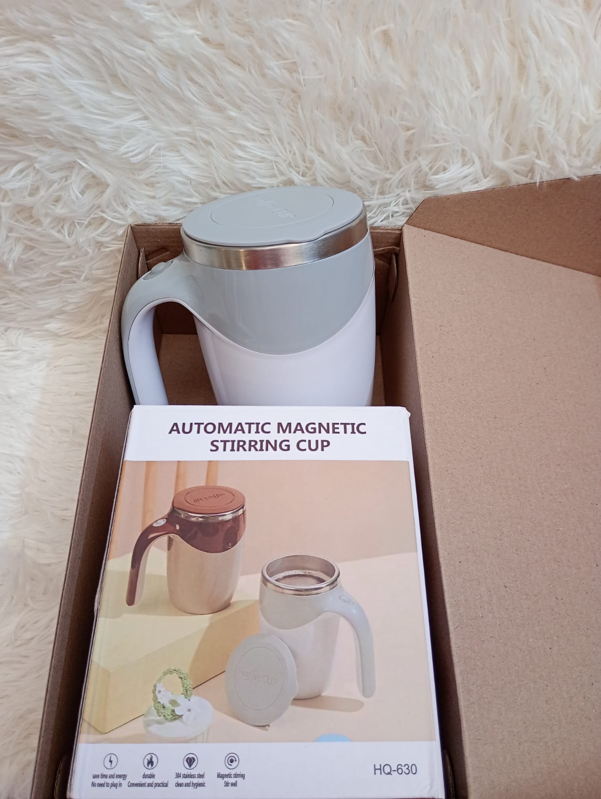 Revoluciona tu rutina con la Taza Automezcladora Recargable