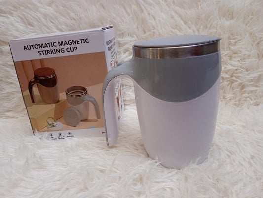 Revoluciona tu rutina con la Taza Automezcladora Recargable